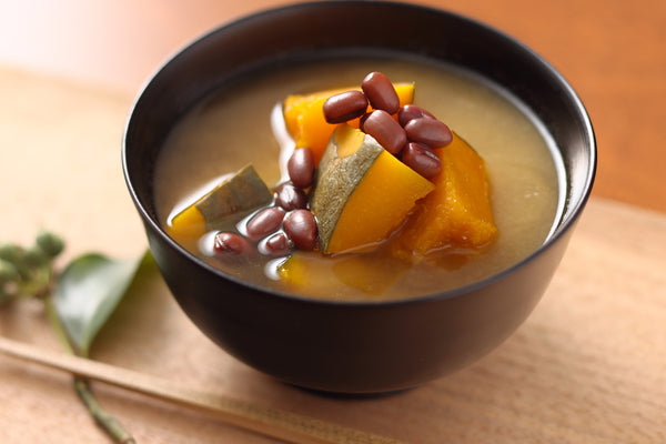 特集》京の行事食おつゆレシピVOL.２　冬至―小豆とかぼちゃのお味噌汁